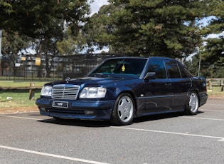 1987 MERCEDES-BENZ (W124) 260 E