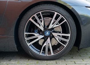 2015 BMW I8 - VAT Q
