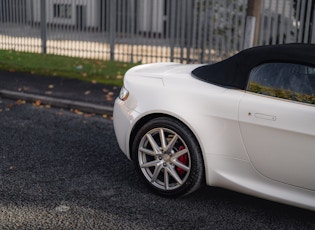 2013 ASTON MARTIN V8 VANTAGE ROADSTER - 14,580 MILES