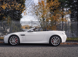 2013 ASTON MARTIN V8 VANTAGE ROADSTER - 14,580 MILES