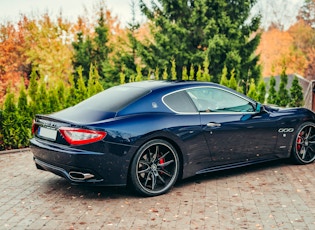 2011 MASERATI GRANTURISMO S