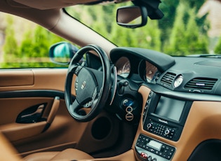 2011 MASERATI GRANTURISMO S