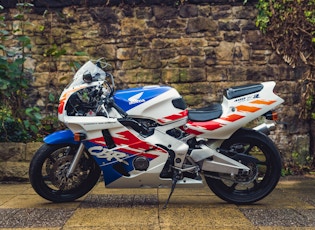 1992 HONDA CBR400RR (NC29)