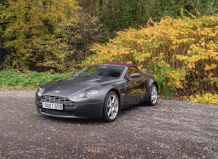 2009 ASTON MARTIN V8 VANTAGE ROADSTER - 15,616 MILES