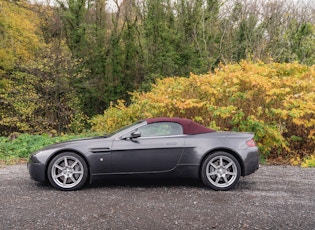 2009 ASTON MARTIN V8 VANTAGE ROADSTER - 15,616 MILES