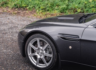 2009 ASTON MARTIN V8 VANTAGE ROADSTER - 15,616 MILES