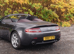 2009 ASTON MARTIN V8 VANTAGE ROADSTER - 15,616 MILES