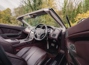 2009 ASTON MARTIN V8 VANTAGE ROADSTER - 15,616 MILES