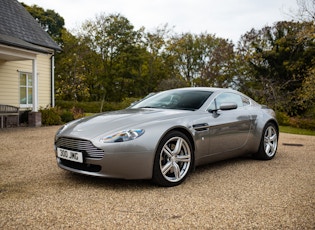 2009 ASTON MARTIN V8 VANTAGE - 21,719 MILES - MANUAL