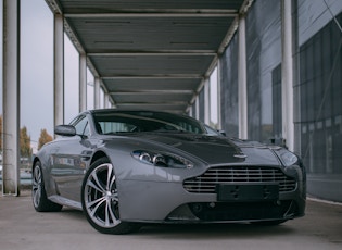 2010 ASTON MARTIN V12 VANTAGE - MANUAL