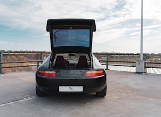 1990 PORSCHE 928 S4 