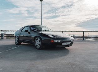 1990 PORSCHE 928 S4 