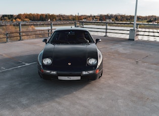 1990 PORSCHE 928 S4 