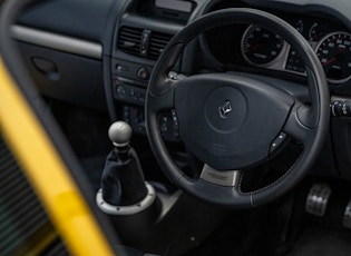 2006 RENAULT CLIO V6 PHASE 2 - 1,531 MILES 