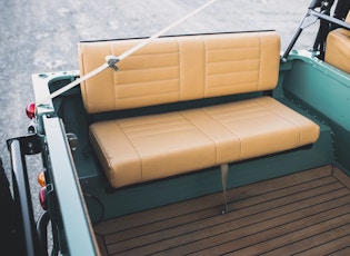 1988 LAND ROVER 90 ‘BIKINI TOP’ – RESTOMOD 