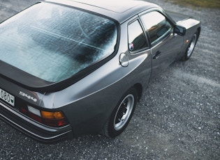 1986 PORSCHE 944