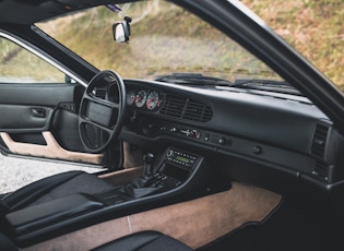 1986 PORSCHE 944