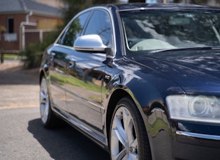 2007 AUDI S8