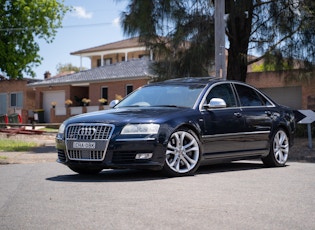 2007 AUDI S8