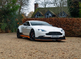 2017 ASTON MARTIN VANTAGE GT8 - 840 MILES