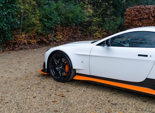 2017 ASTON MARTIN VANTAGE GT8 - 840 MILES