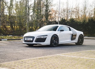 2014 AUDI R8 V10 PLUS