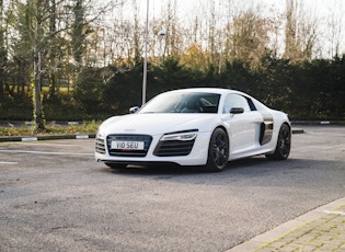 2014 AUDI R8 V10 PLUS