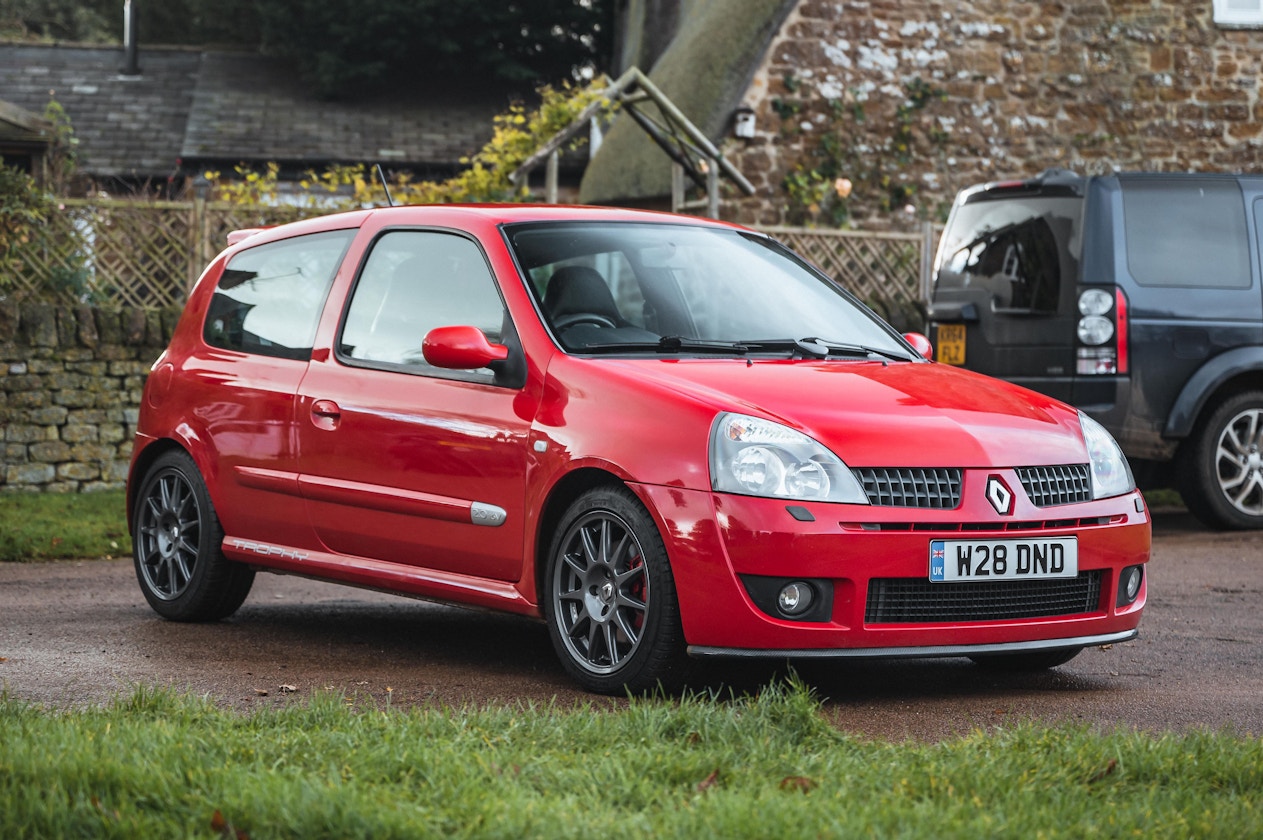 2005 RENAULTSPORT CLIO 182 TROPHY