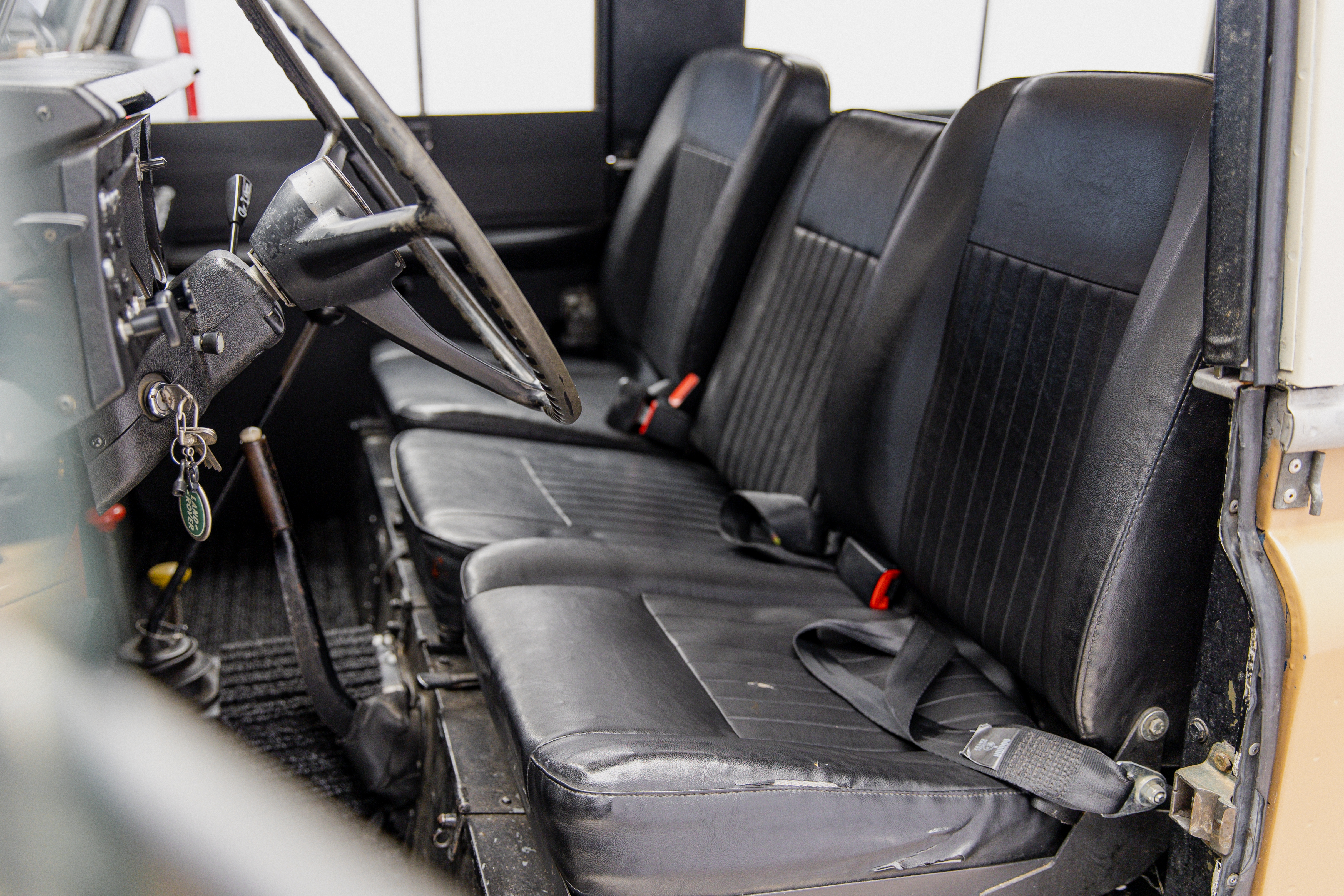1976 LAND ROVER SERIES III 88