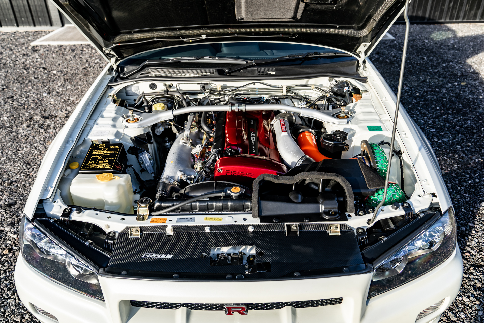 【WEB限定】Nissan Skyline  White With Engine WEB限定】Nissan Skyline White With Engine WEB限定】Nissan