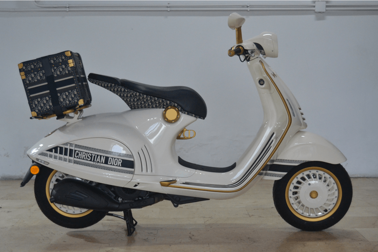 2021 PIAGGIO VESPA 946 - CHRISTIAN DIOR - 3 KM