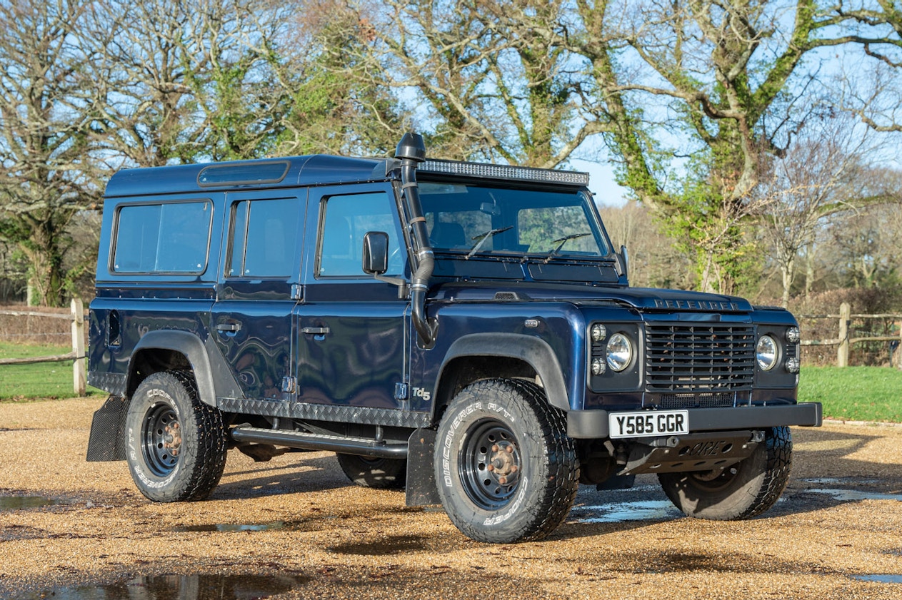 2001 LAND ROVER DEFENDER 110 TD5