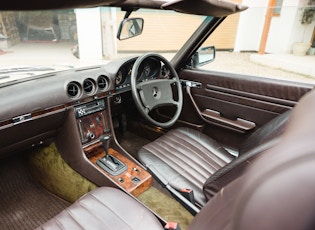 1984 MERCEDES-BENZ (R107) 280 SL 