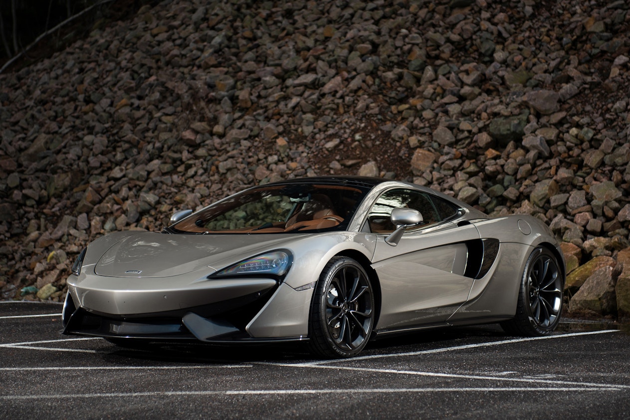 2018 MCLAREN 570GT