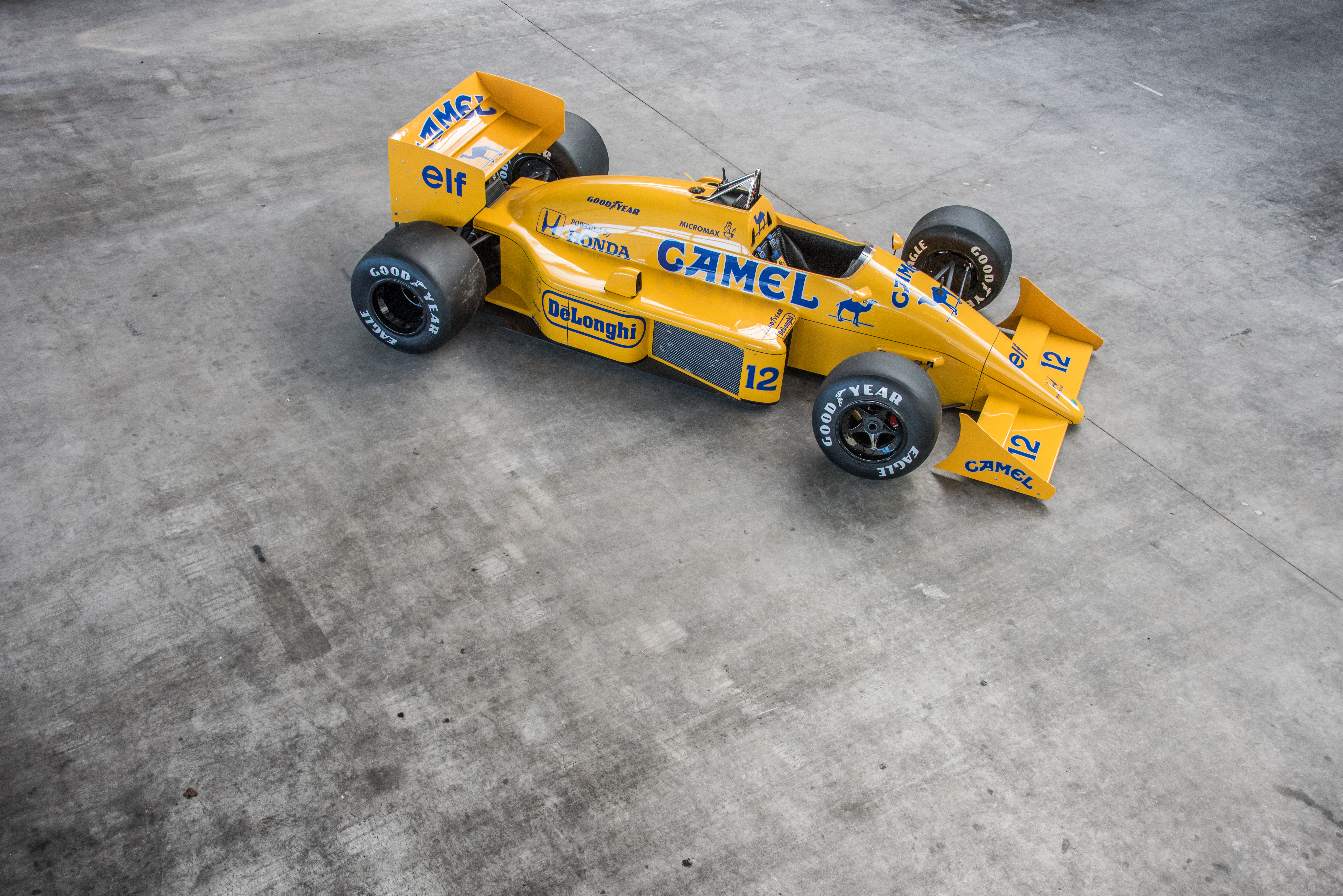 FORMULA 1 99T REPLICA DISPLAY CAR for sale by auction in