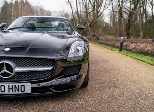 2010 MERCEDES-BENZ SLS AMG - 6,593 MILES