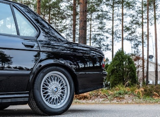 1988 BMW (E28) M5