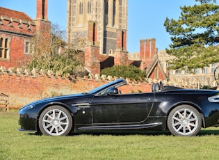 2013 ASTON MARTIN V8 VANTAGE ROADSTER - MANUAL - 21,999 MILES