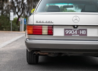 1986 MERCEDES-BENZ (W126) 560 SEL 