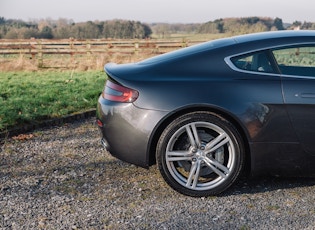 2008 ASTON MARTIN V8 VANTAGE - MANUAL