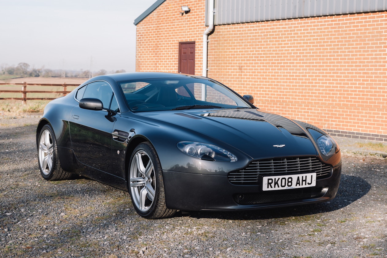 2008 ASTON MARTIN V8 VANTAGE - MANUAL