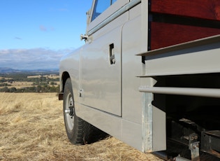 1966 LAND ROVER SERIES IIA PLUS 35 - 109" TRAY