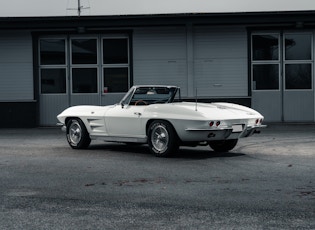 1963 Chevrolet Corvette Stingray (C2) Convertible