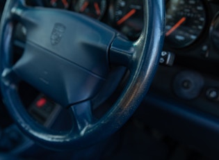 1995 PORSCHE 911 (993) CARRERA 4 - MANUAL