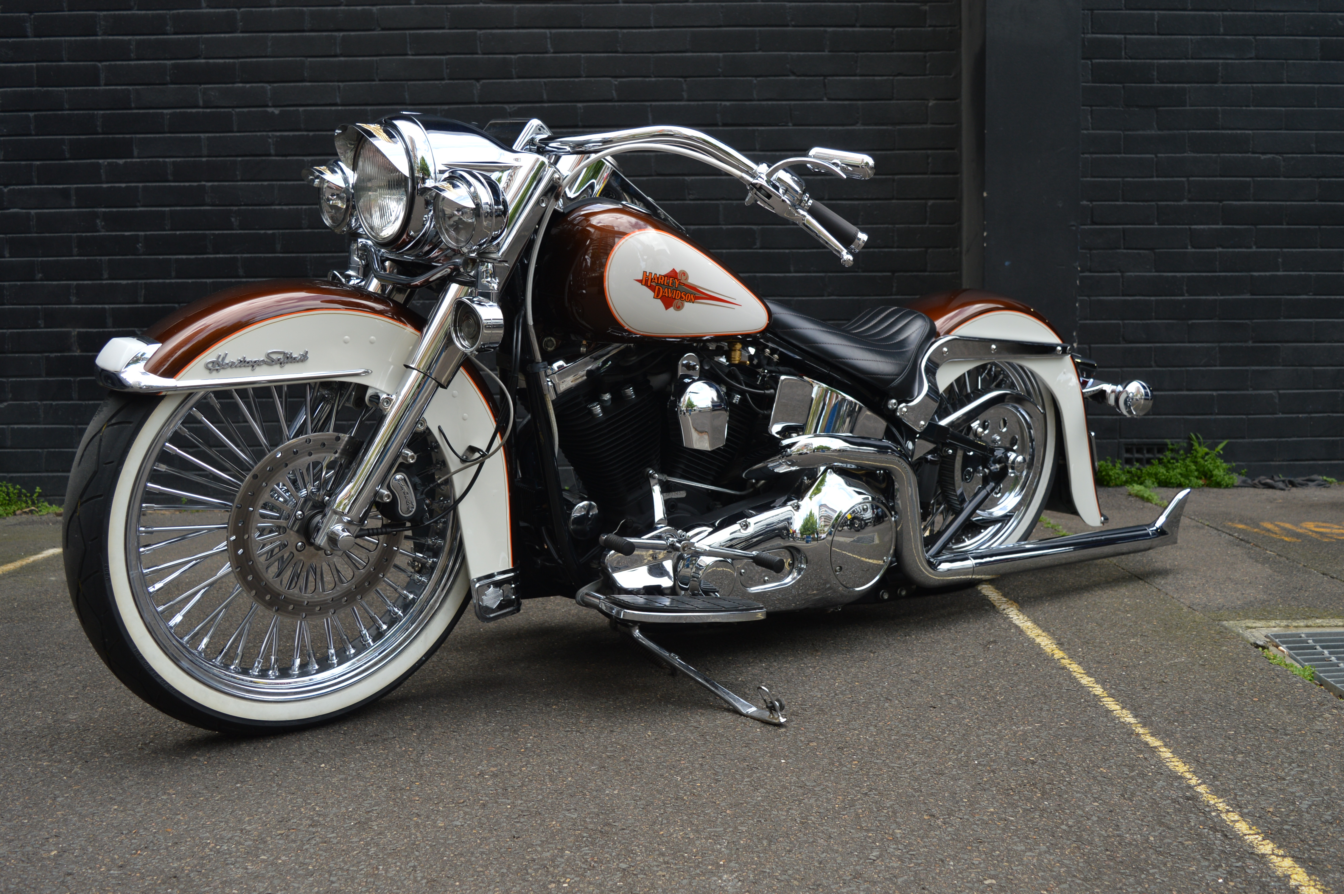 Harley davidson deals heritage softail custom