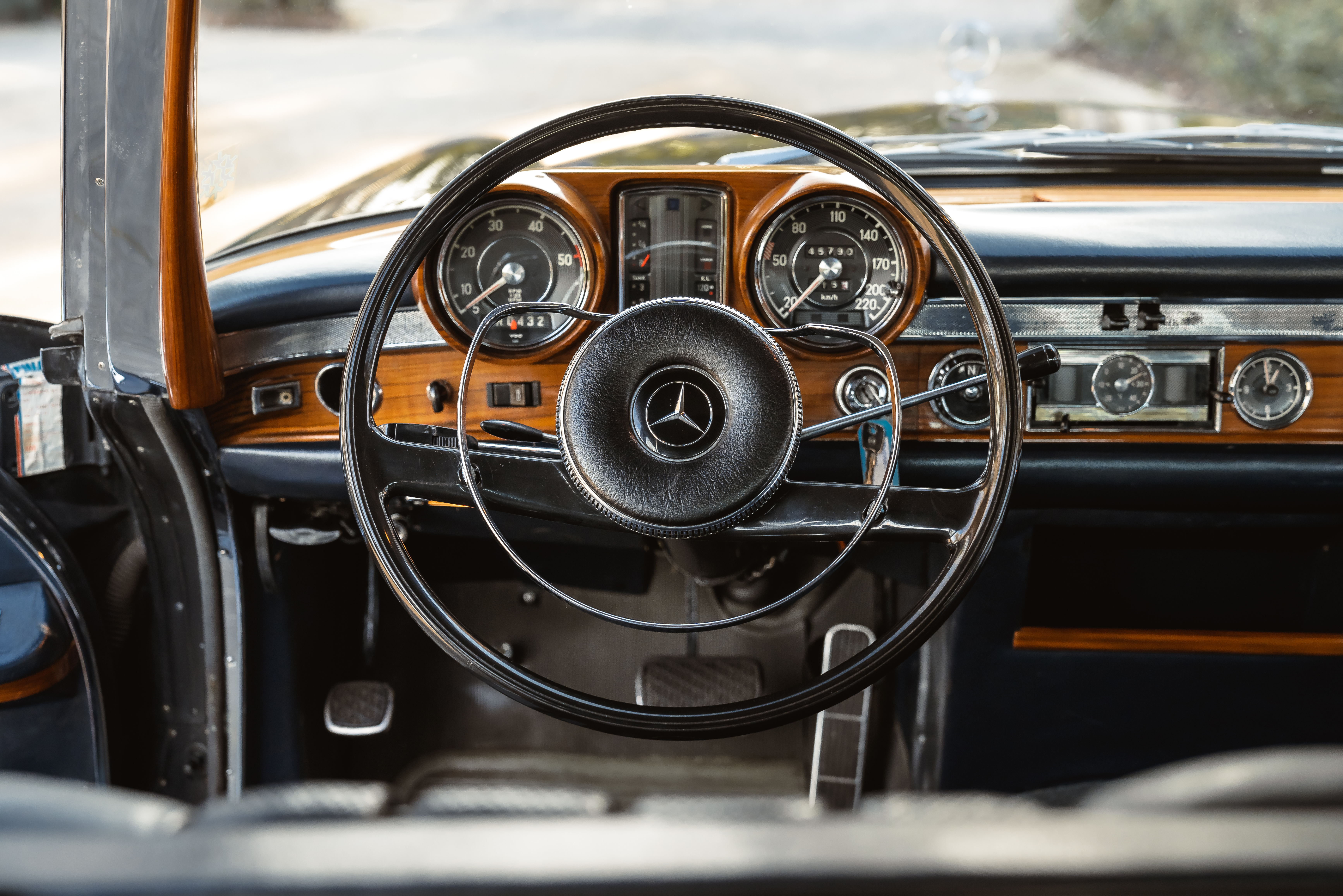 1964 MERCEDES-BENZ (W100) 600 PULLMAN for sale by auction in