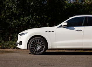 2017 MASERATI LEVANTE