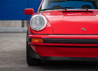 1975 PORSCHE 911 2.7 TARGA