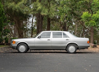 1988 MERCEDES-BENZ (W126) 560 SEL