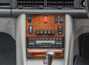 1988 MERCEDES-BENZ (W126) 560 SEL